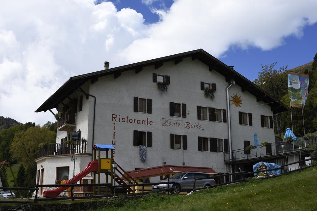 Rifugio Monte Baldo Hotel Avio Eksteriør billede